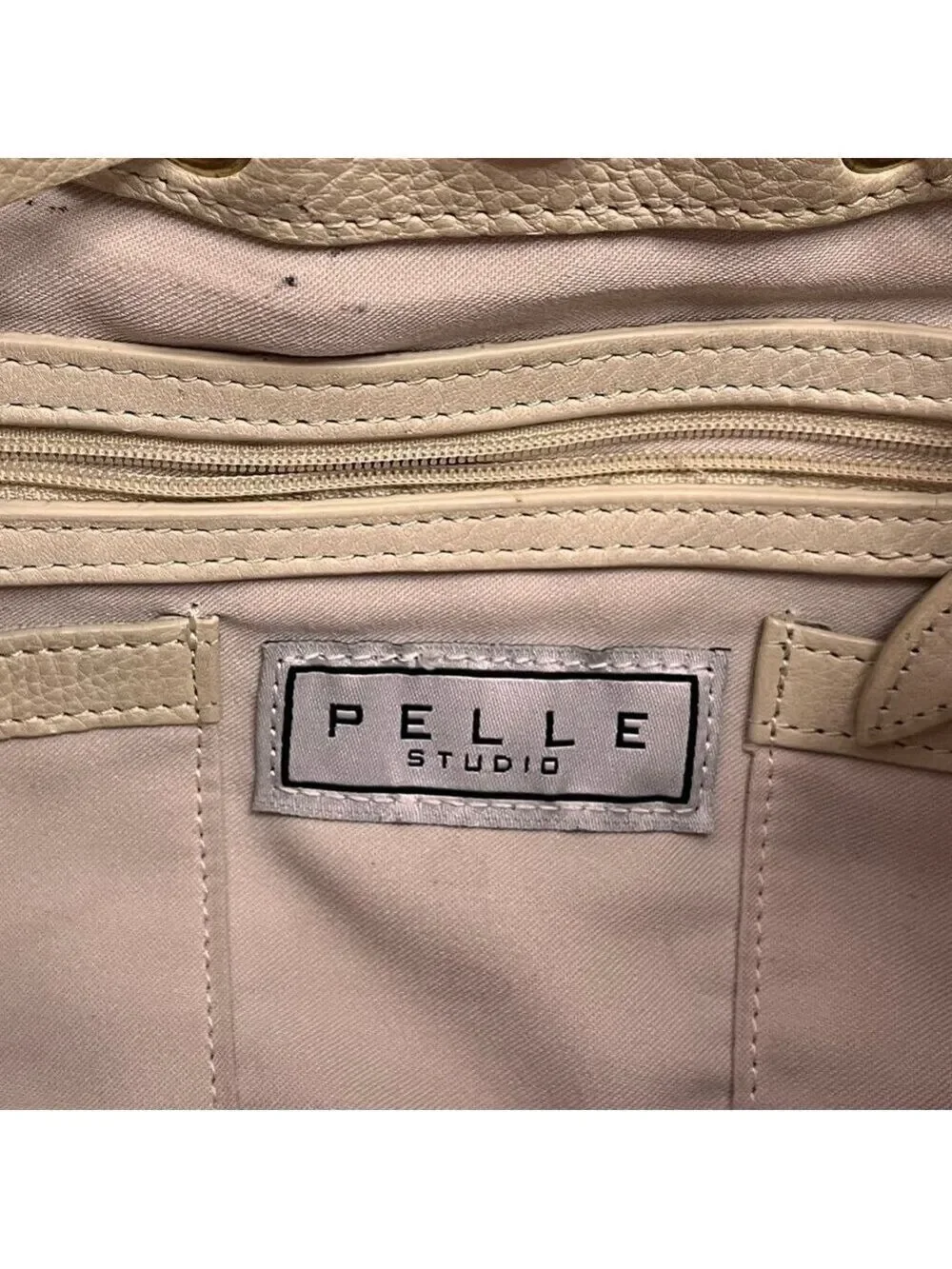 Pelle Studio Women’s Winter White Fandango Leather Handbag